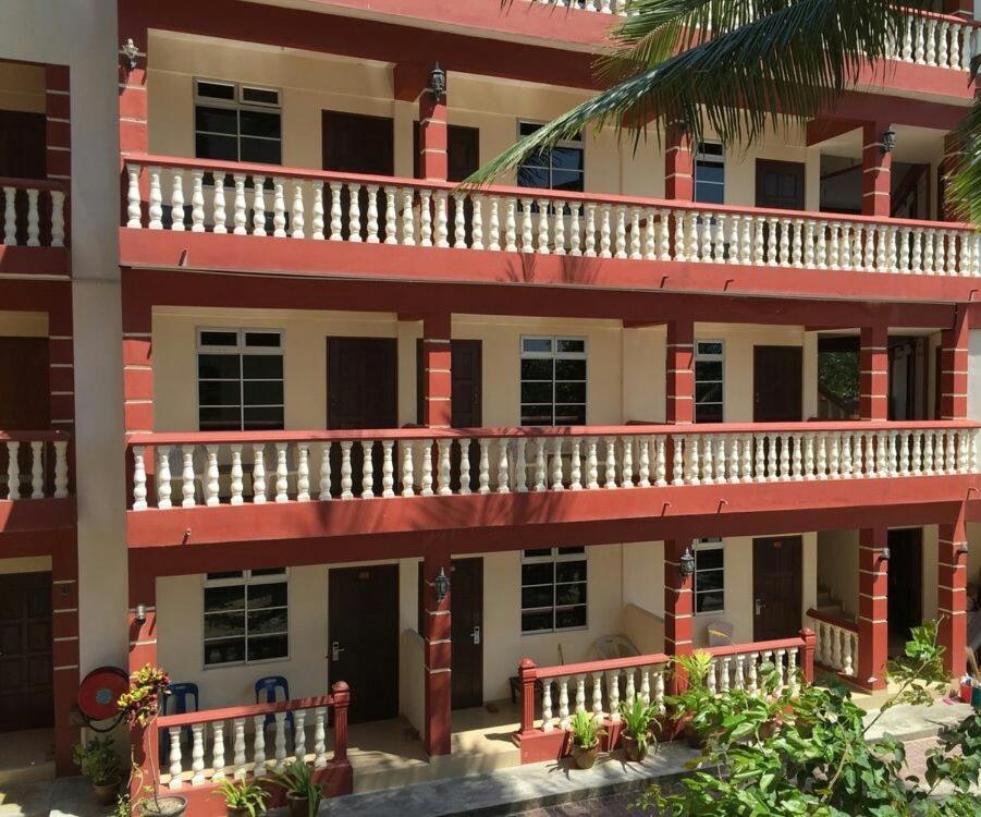 Melati Tanjong Beach Resort Pantai Cenang  Exterior foto